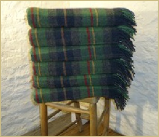 Cotswold Woollen Weavers' Oxfordshire Check Throw in Lambswool Merino