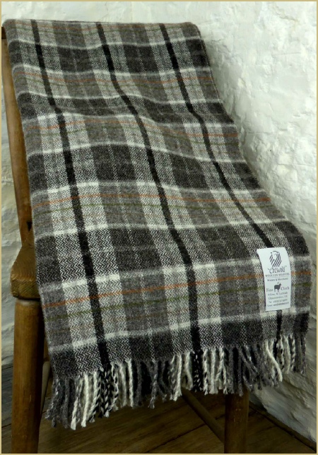 Cotswold Woollen Weavers' Welsh Country Rustic Plaid Throw Grey/Charcoal