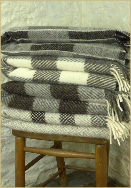 Cotswold Woollen Weavers' Natural British Wool Leno Throws